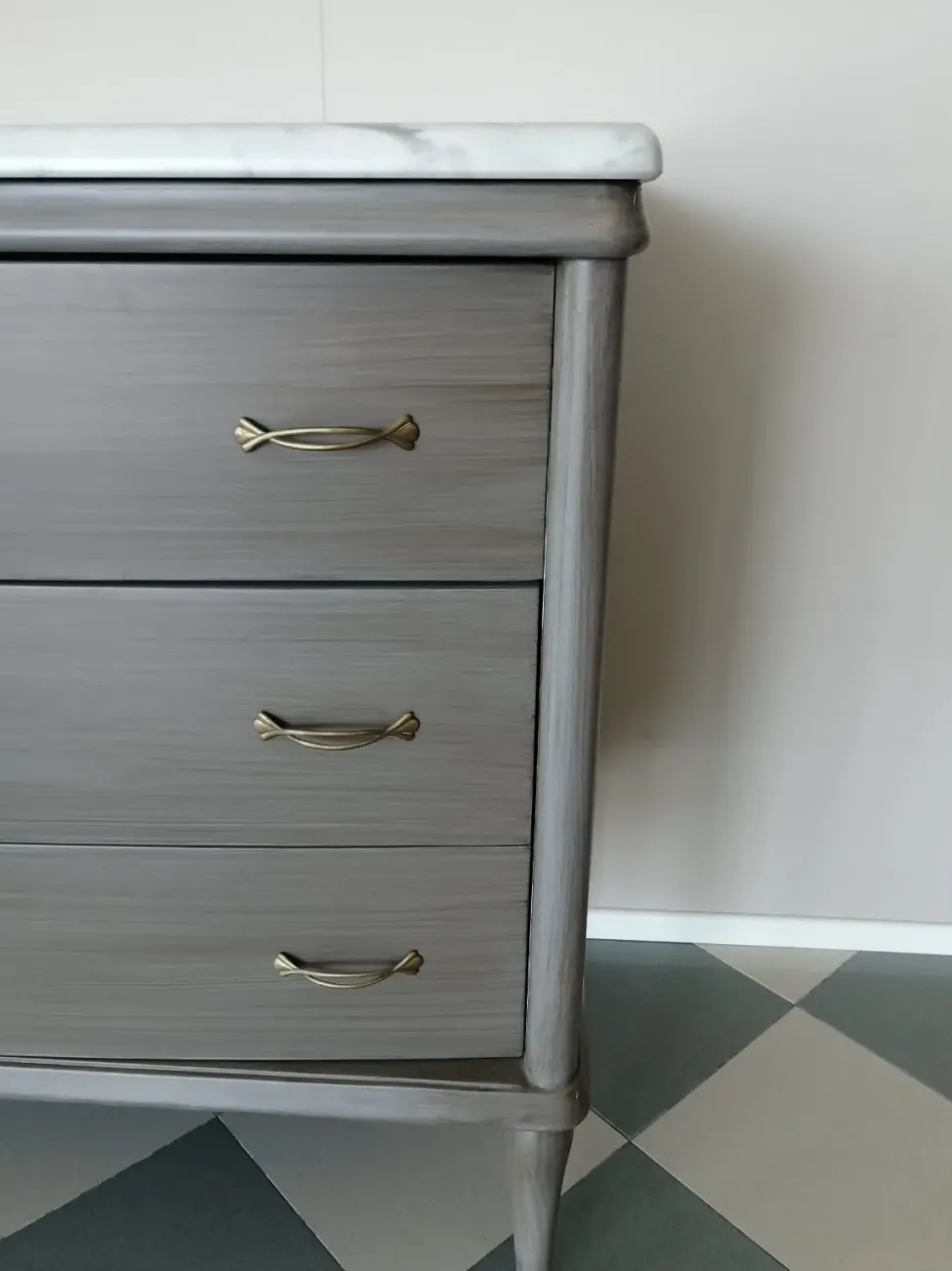 Cassettoni di antiquariato modello Comò antiquario con forte sconto