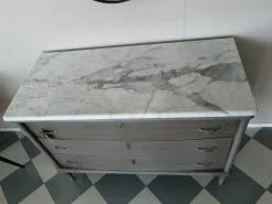 Cassettoni di antiquariato modello Comò antiquario con forte sconto