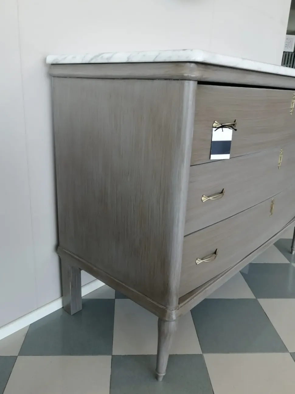 Cassettoni di antiquariato modello Comò antiquario con forte sconto