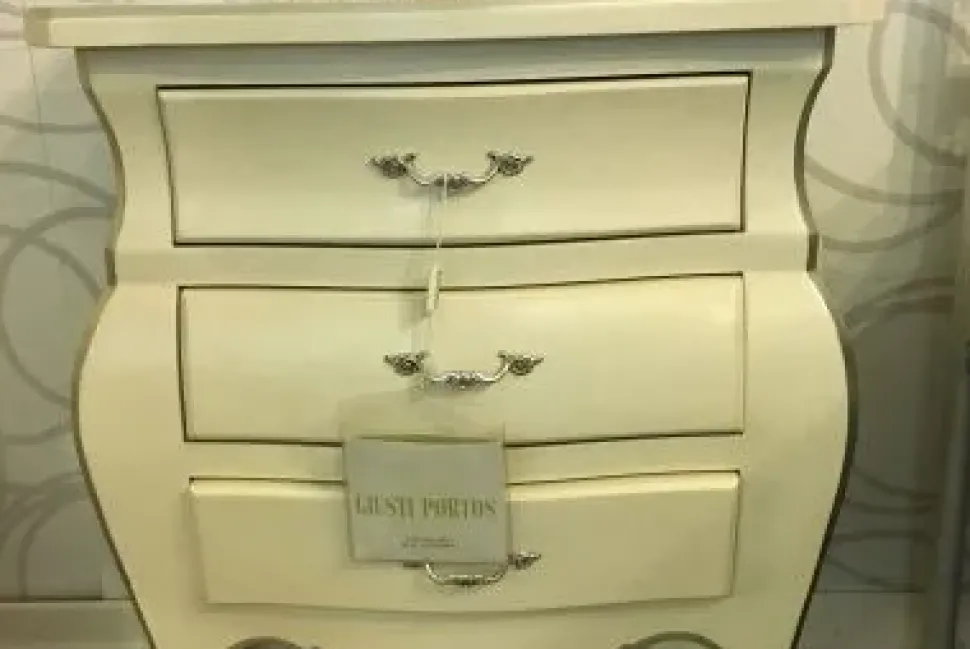 Comò e comodini Comò e comodini mod.comò e comodini mod. perseo perseo Giusti portos in legno a prezzo scontato