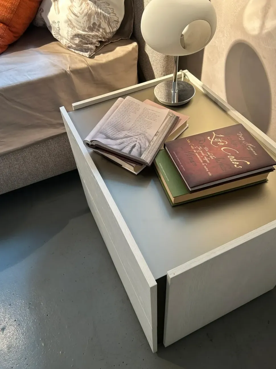 Comodino Atlante di Pianca a prezzo scontato