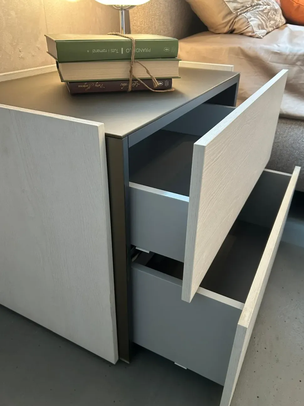 Comodino Atlante di Pianca a prezzo scontato