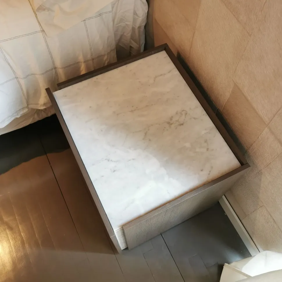 Comodino Atlante di Pianca a prezzo ribassato