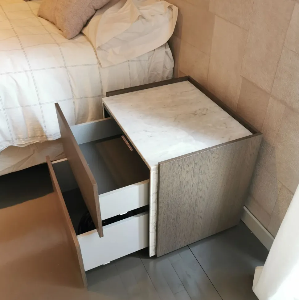 Comodino Atlante di Pianca a prezzo ribassato