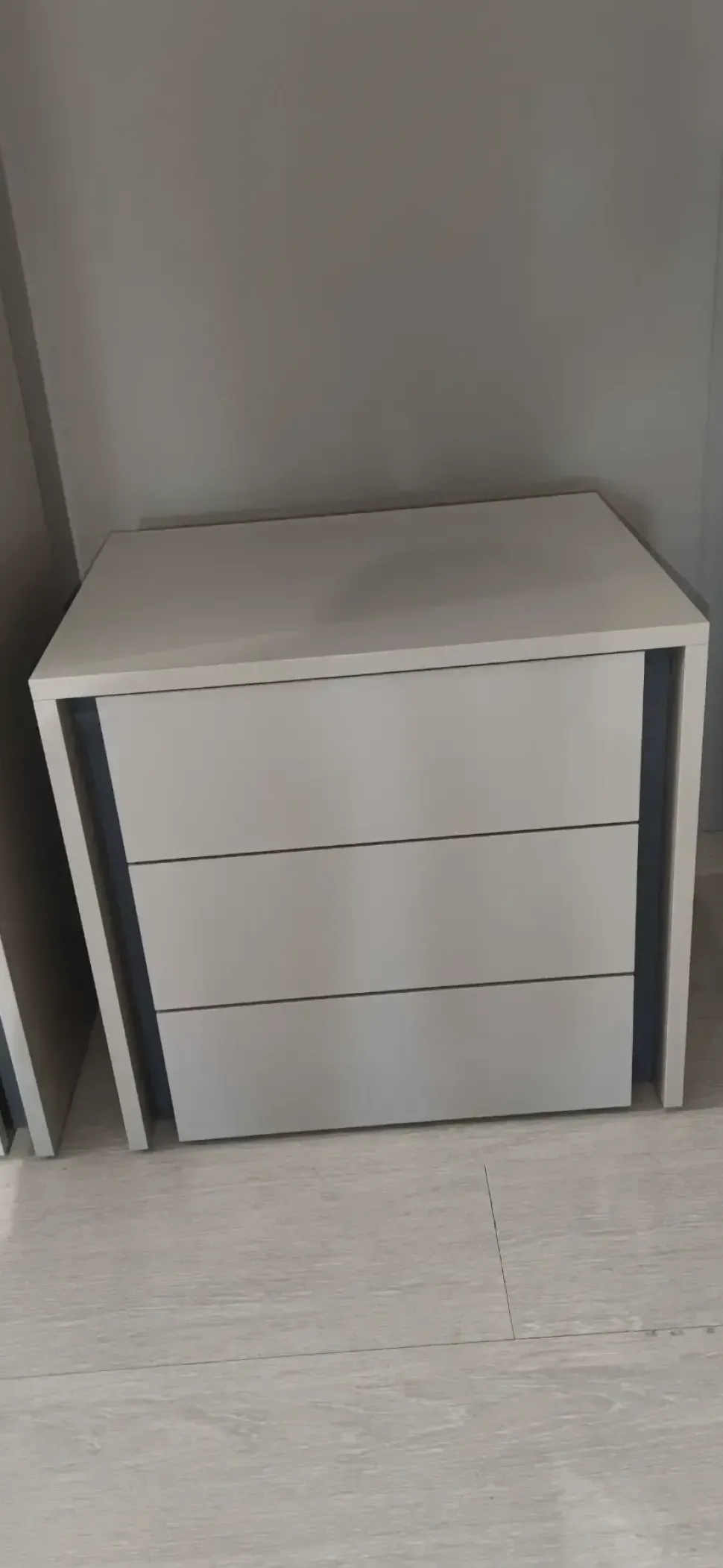 Comodino Chic a marchio Colombini casa a prezzo riservato