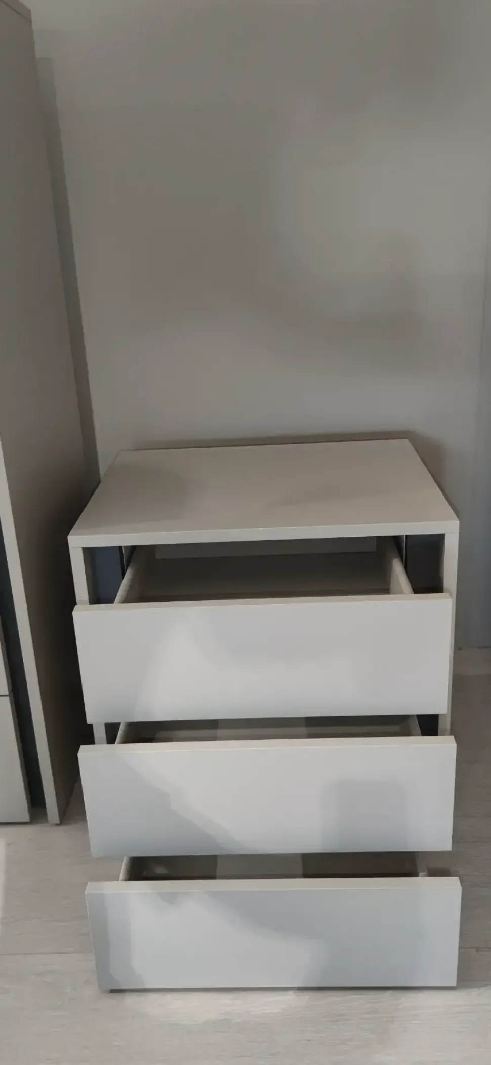 Comodino Chic a marchio Colombini casa a prezzo riservato