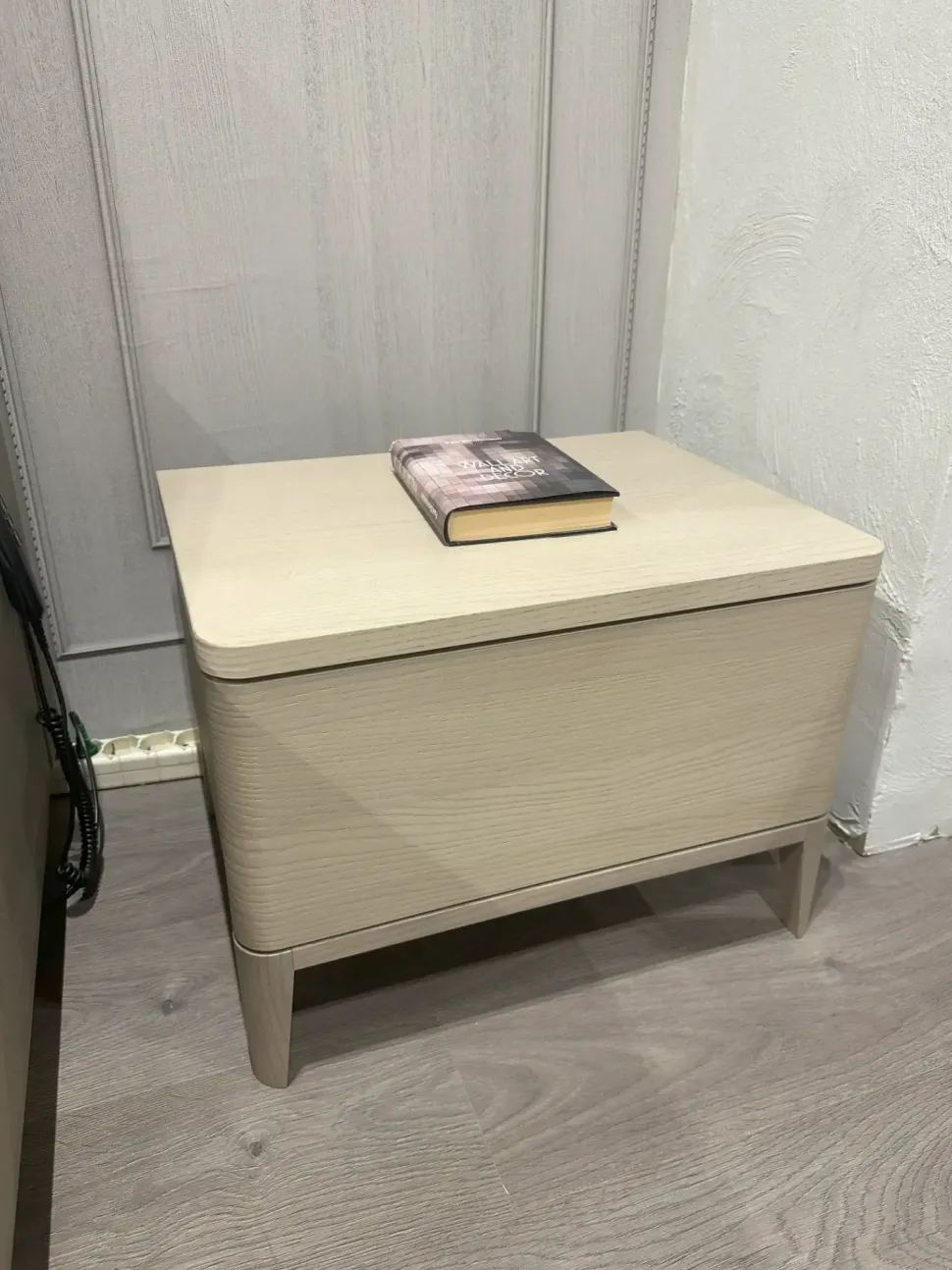 Comodino Dolce vita Tomasella a prezzo scontato