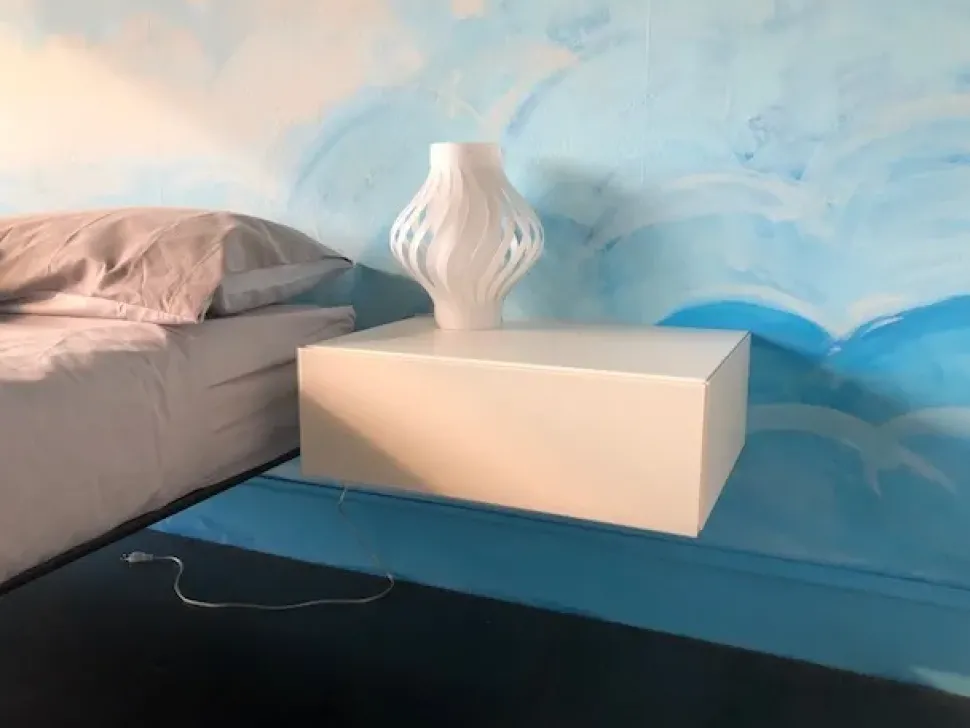 Comodino 36e8 di Lago scontato del 33%