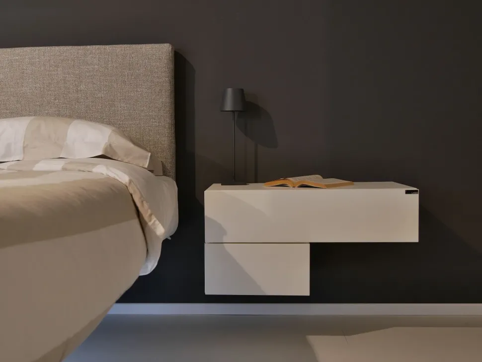 Comodino 36e8 Lago a prezzo scontato