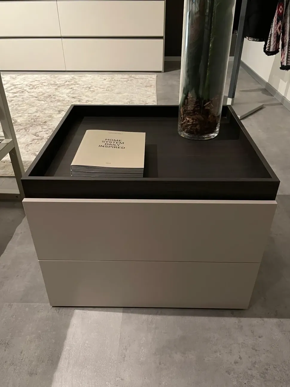 Comodino Easy di Novamobili a prezzo ribassato