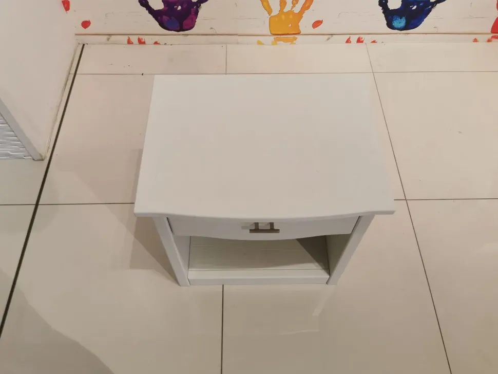 Comodino Eos every day Callesella scontato per una zona notte moderna