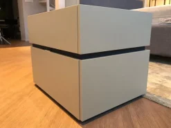 Comodino Filo  di Sangiacomo scontato del 20%