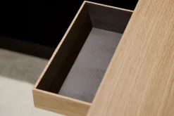 Comodino Less 02 tavolino a marchio Forme’s a prezzo riservato