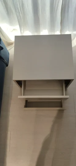 Comodino modello Chic di Colombini casa scontato