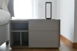 Comodino modello Filo di Sangiacomo scontato