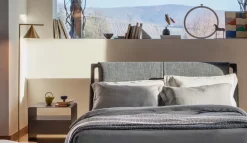 Comodino modello Foglio di Flou scontato