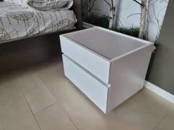 Comodino modello Replay monoscocca Tomasella a PREZZI OUTLET