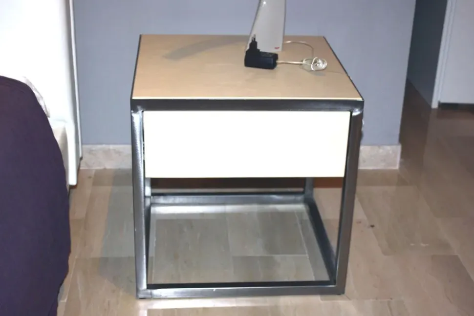 Comodino modello Trinity Baxter a PREZZI OUTLET