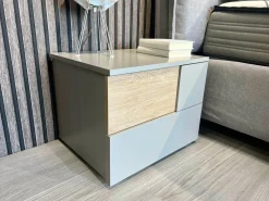 Comodino Oslo di Giessegi a prezzo scontato