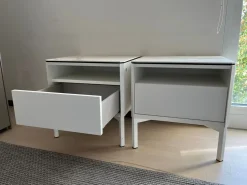 Comodino York Calligaris scontato per una camera da letto moderna