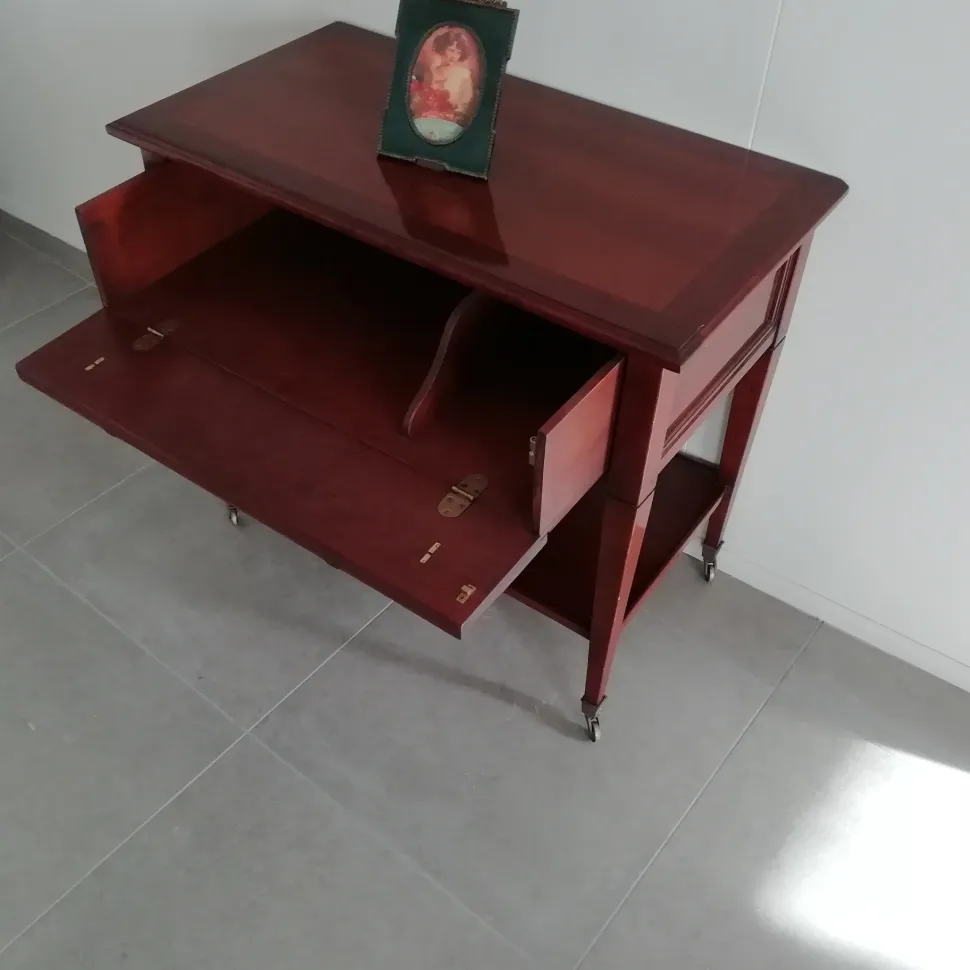 Complemento in stile neoclassico con un ribasso del 41%