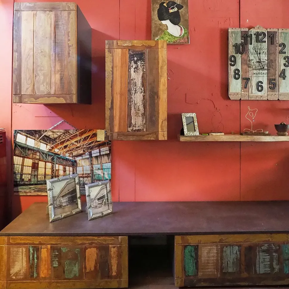 Composizione per il living modello Parete soggiorno industrial recicle di Outlet etnico in Offerta Outlet