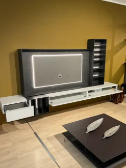 Composizione per il soggiorno modello Wallover  di Caccaro a prezzo Outlet