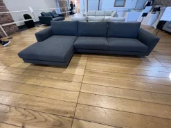 Con penisola Conrad di Felis a prezzo ribassato