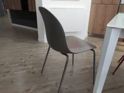 Connubia: Tavolo Pentagon in offerta outlet. Design unico ed elegante.