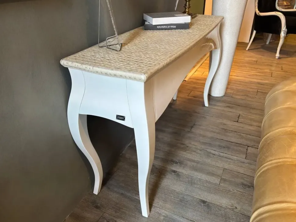 Consolle modello Consolle fendi Fendi casa scontata del 50%