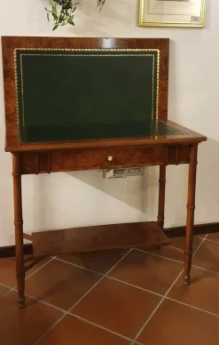 Consolle modello Consolle, tavolo da gioco a marchio Artigianale SCONTATA