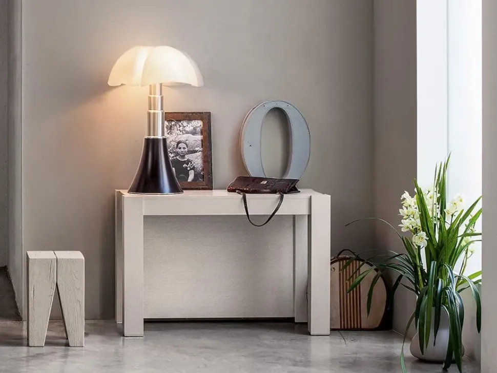 Consolle scontata modello Steward di Devina nais a prezzo riservato