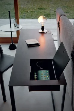 Consolle Scrittoio calamo Zanotta in stile design in Offerta Outlet