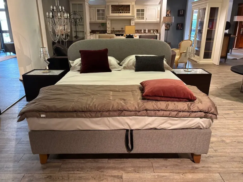 Contatta il venditore per scoprire il prezzo del letto Carnaby nella fotografia