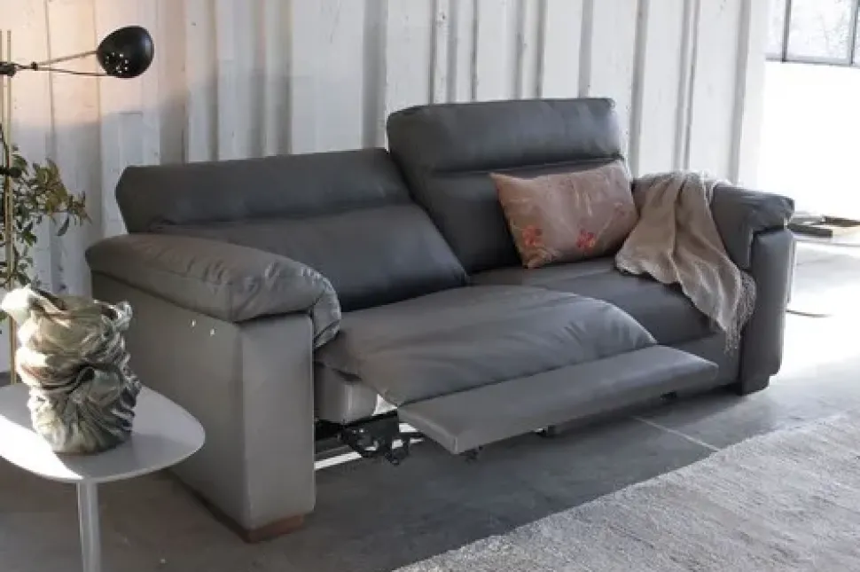 Contatta il venditore per scoprire il prezzo del divano Lineare William Doimo salotti nella fotografia