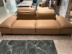 Contatta il venditore per scoprire il prezzo del Divano Adam Natuzzi: compila il modulo di richiesta informazioni