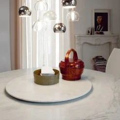 Contatta l'arredatore per scoprire il prezzo del tavolo Eliot round Cattelan Italia.