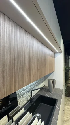 Cucina a PREZZI OUTLET in laminato materico Stosa -40%