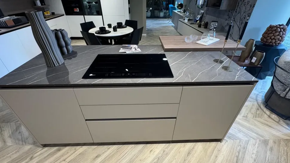Cucina a PREZZI OUTLET in laminato materico Stosa -40%