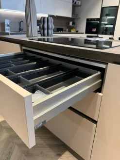 Cucina a PREZZI OUTLET in laminato materico Stosa -40%