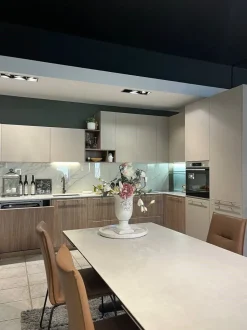 Cucina a PREZZI OUTLET in laminato opaco Stosa -20%