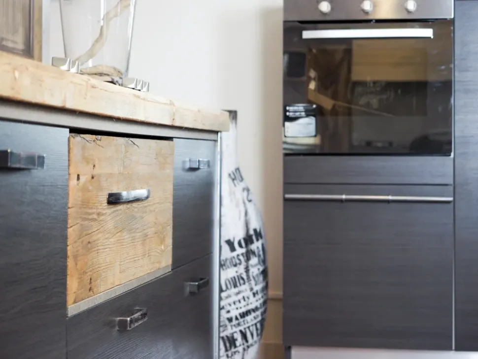 Cucina a PREZZI OUTLET in legno Collezione esclusiva -50%