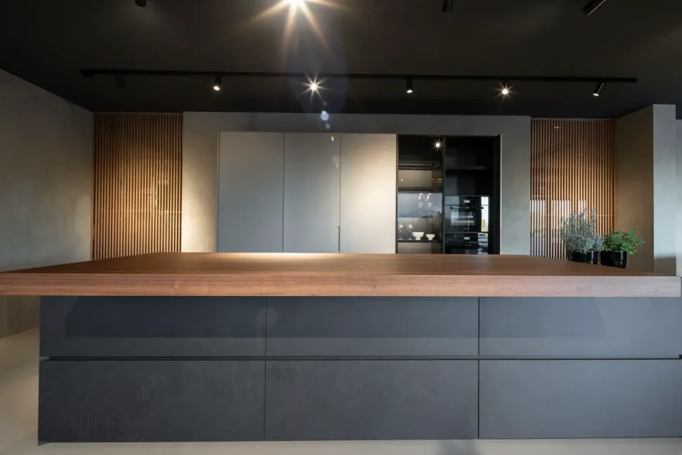 Cucina a PREZZI OUTLET in hpl Collezione esclusiva -69%