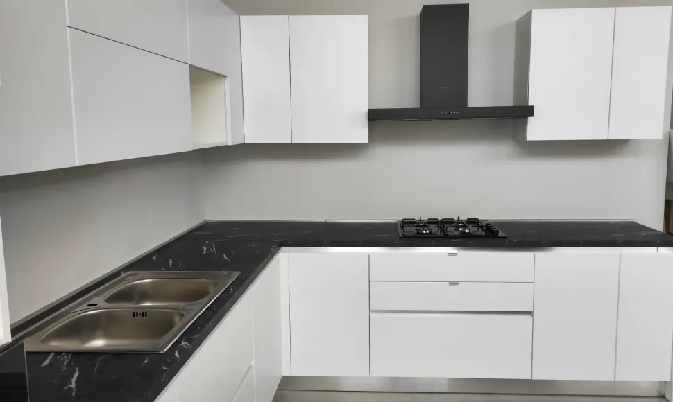 Cucina a PREZZI OUTLET in laccata opaco Arrex -53%