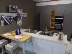 Cucina a PREZZI OUTLET in laccata lucido Stosa -75%