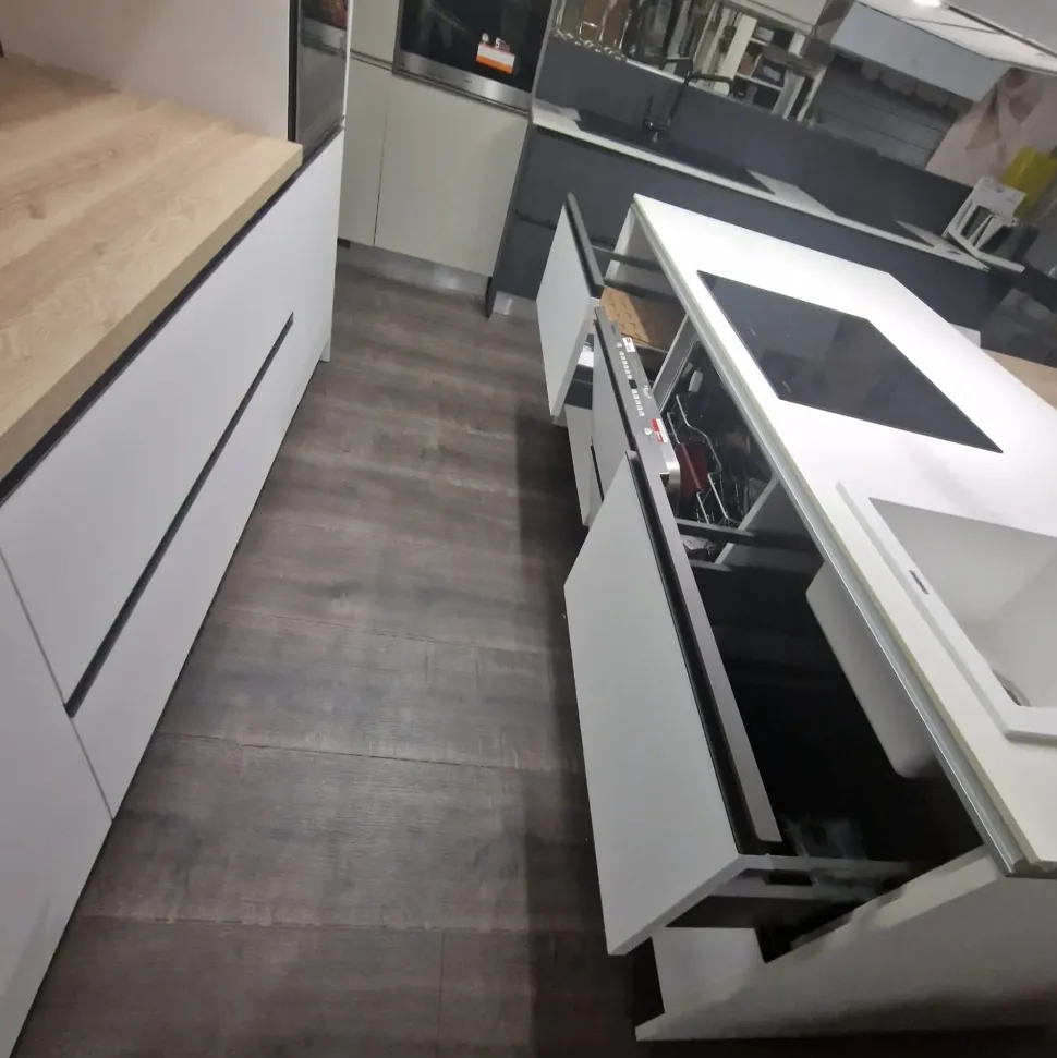 Cucina a PREZZI OUTLET in melaminico Essebi -41%