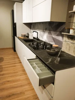 Cucina a PREZZI OUTLET in laccato opaco Febal -50%