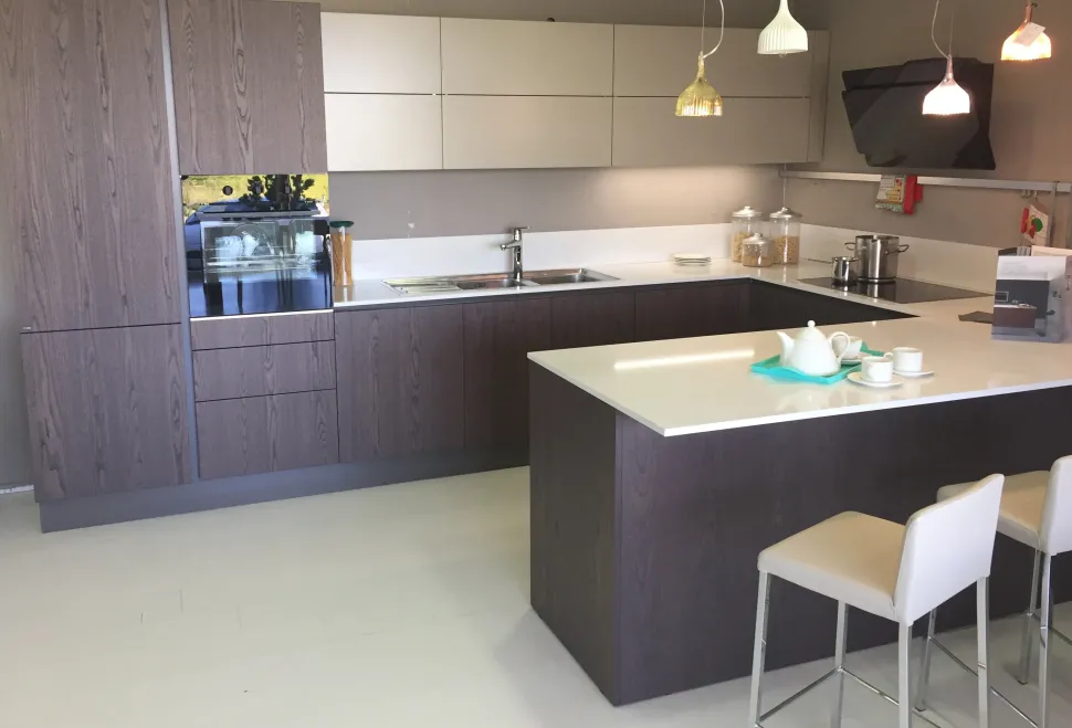 Cucina a PREZZI OUTLET in legno Pedini -40%