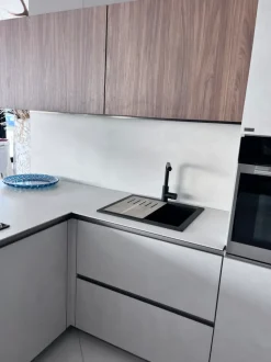 Cucina a PREZZI OUTLET in laminato materico Snaidero -31%