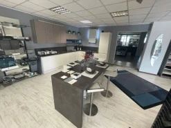 Cucina a PREZZI OUTLET in laccato lucido Arredo3 -59%